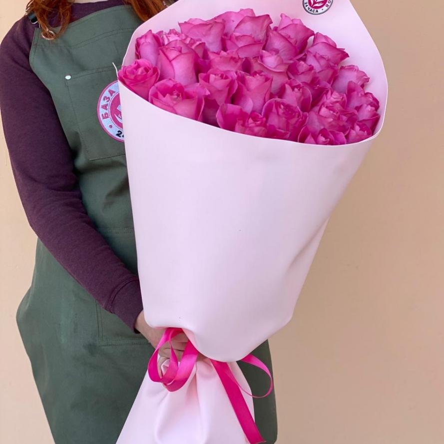 Букеты из розовых роз 70 см (Эквадор) (артикул - 26312vlg)