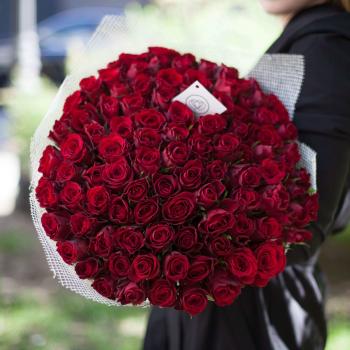 Букет из красных роз 35 см