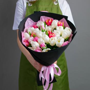 Букет розовых тюльпанов 35 шт