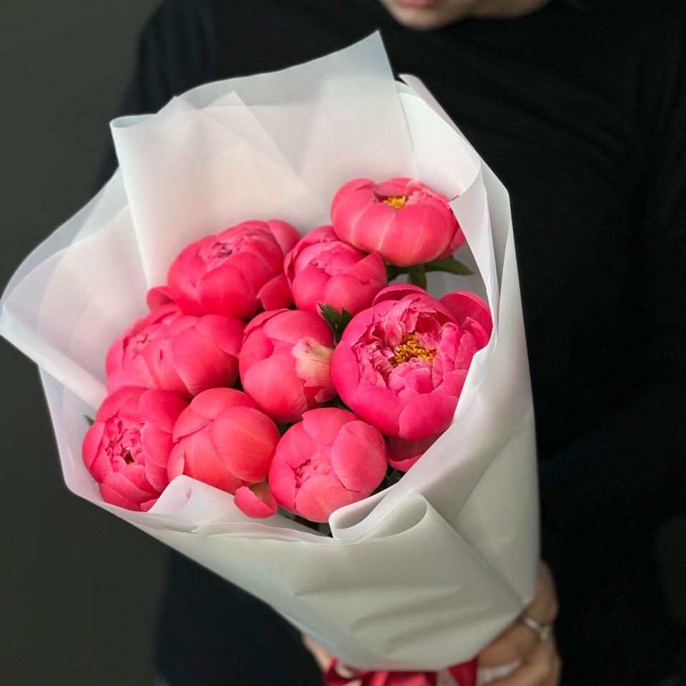Букет с пионами 9 шт (№: 22770)